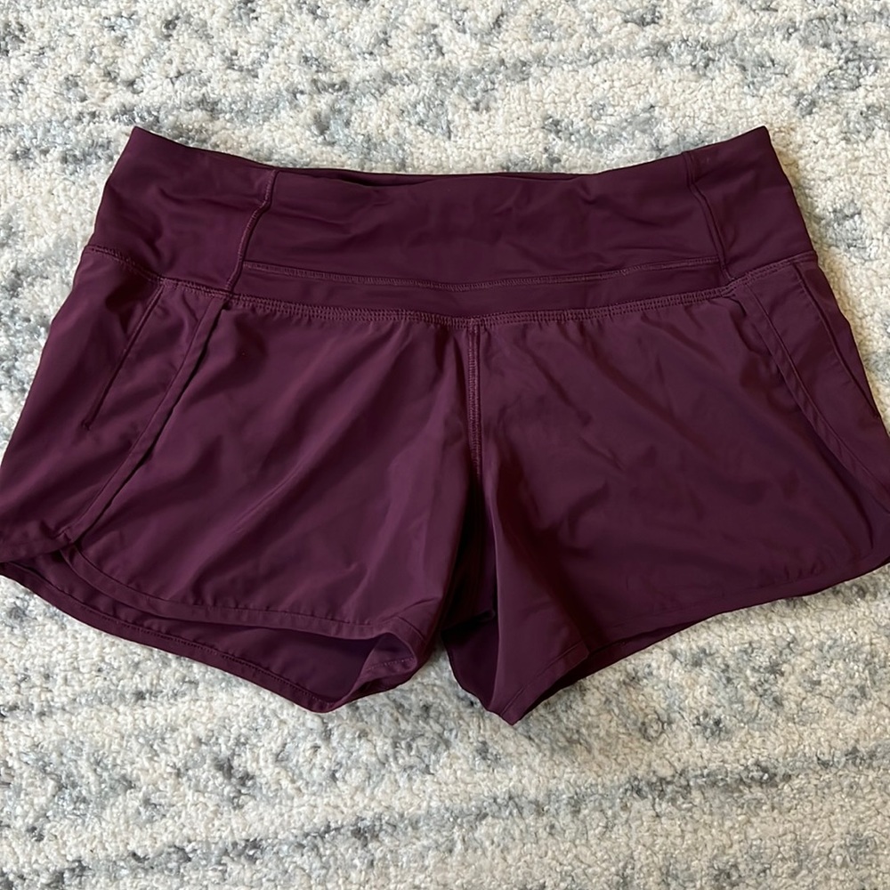 Lululemon Size 6 Women’s 2.5in shirts